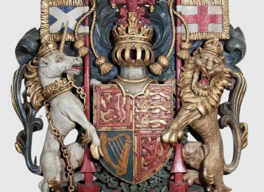 19TH CENTURY ROYAL COAT OF ARMS
